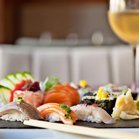 トゥリム サルダナ ホテル 4*