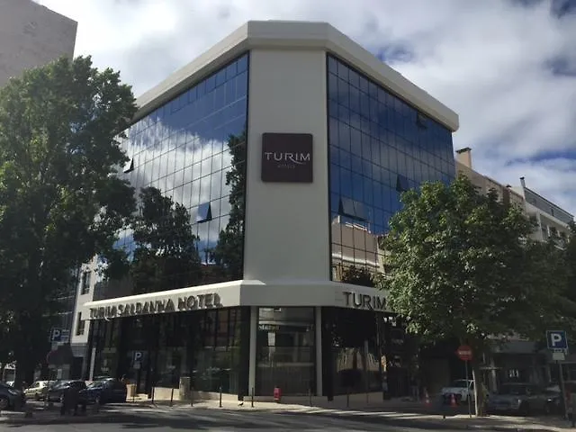 トゥリム サルダナ ホテル