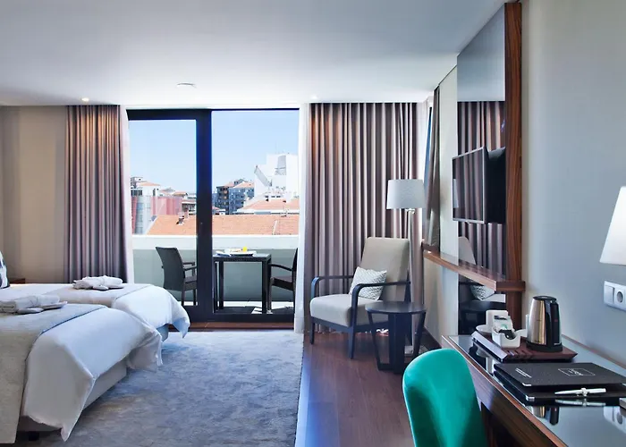 トゥリム サルダナ 4*